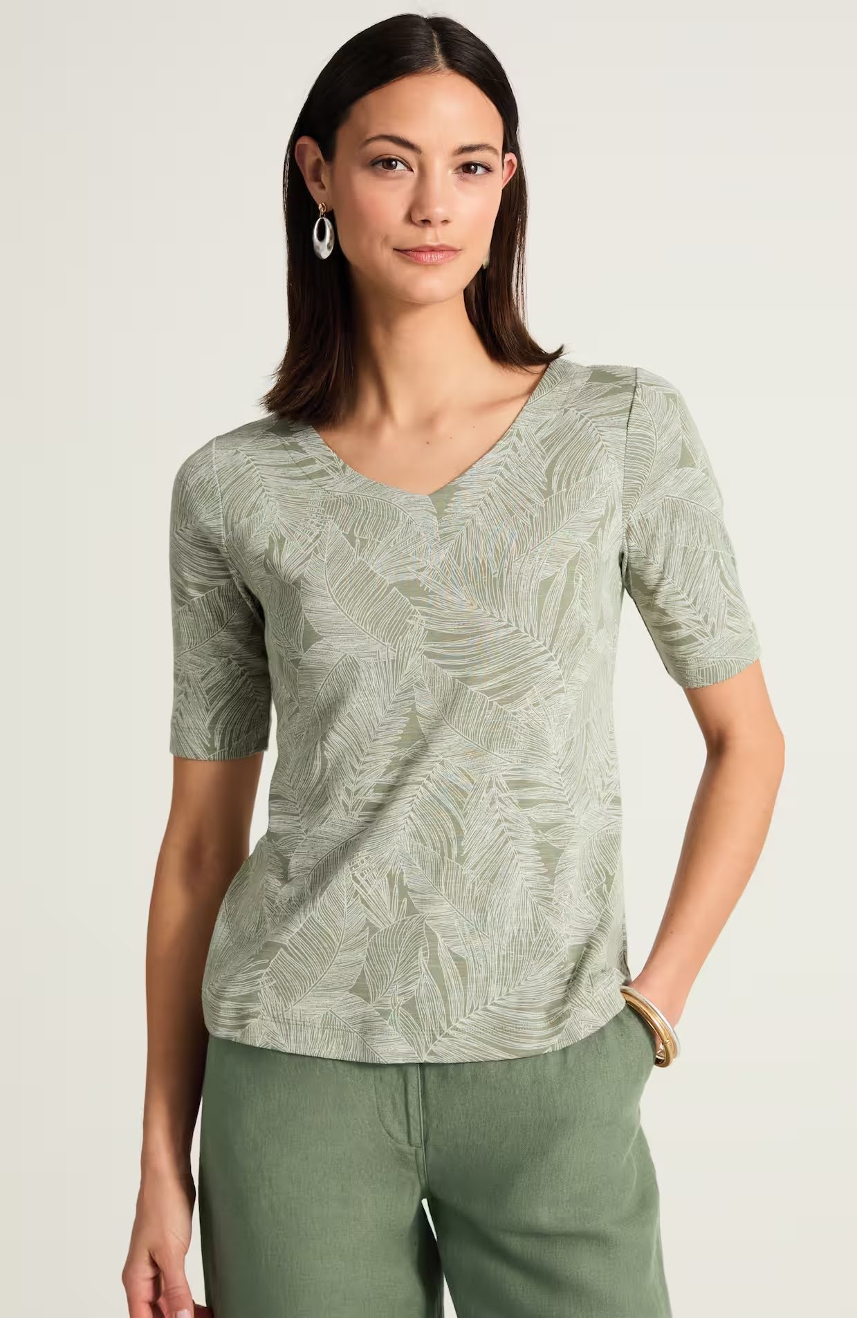 ✨ Botanical Print V-Neck Elbow Sleeve Tee – Instant Download PDF Sewing Pattern